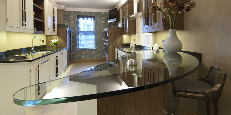 West Penthouse show apartment – bespoke hand crafted kitchen with integrated Miele appliances.